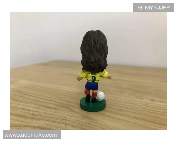 足球明星可动手办开箱体验分享与收藏价值解析 足球明星可动手办开箱体验分享与收藏价值解析